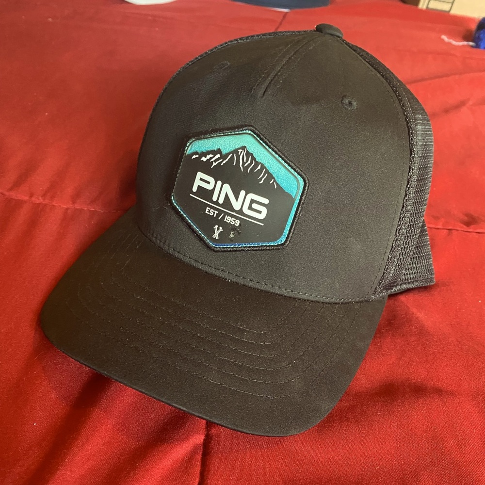 Ping golf hat great condition
